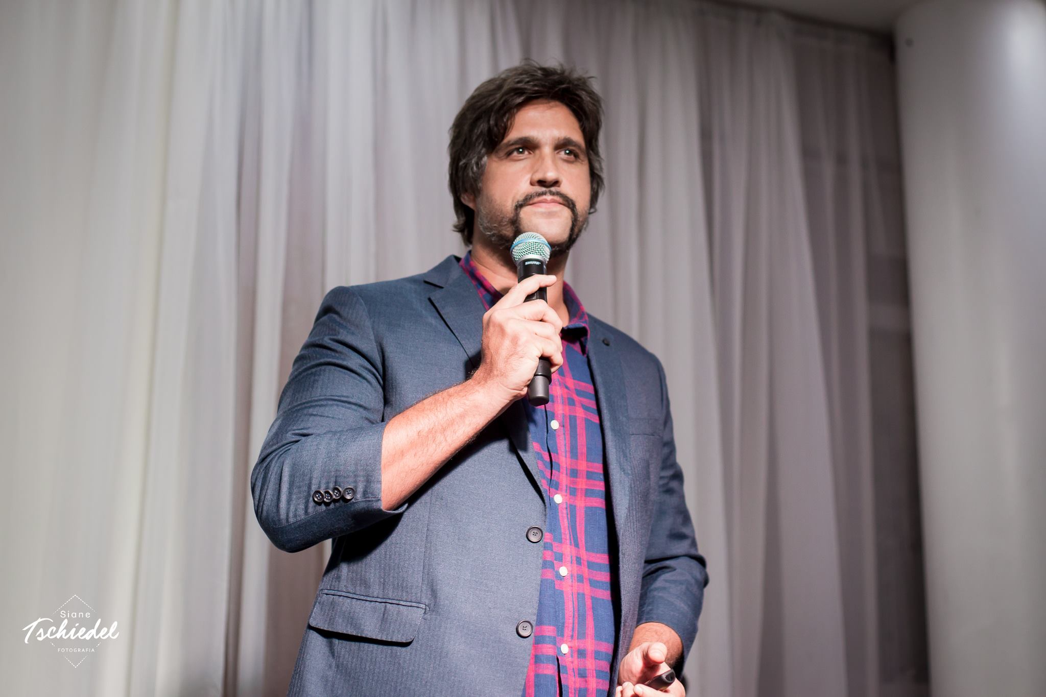 leo chaves sindilojas